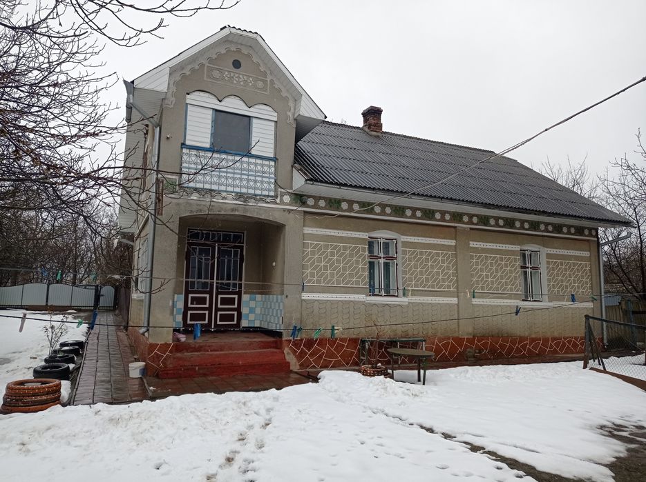 Продається будинок в селі Михайлівка.