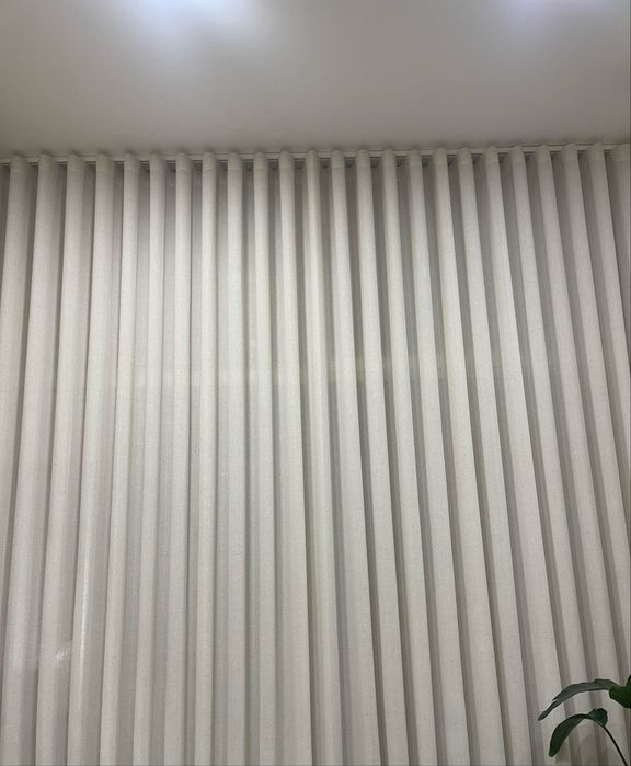 Vendo cortinados novos com calha