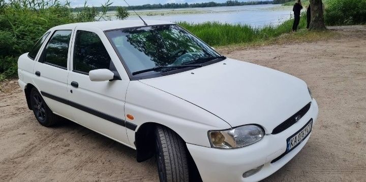 Продам Форд ескорт