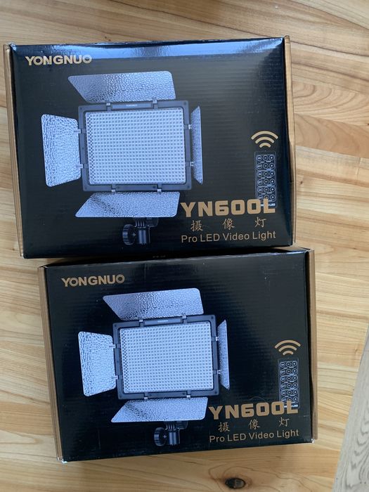 Постійне LED світло Yongnuo YN-600L (3200-5500К) з блоком живлення