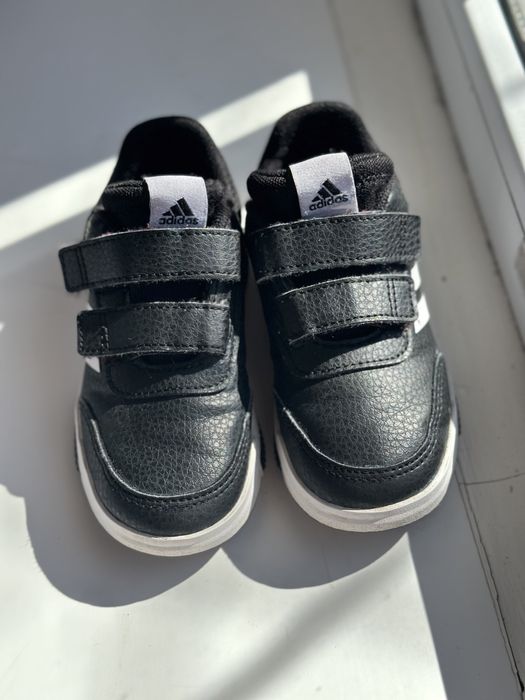 Кровіки adidas 25 для хлопчика оригінал