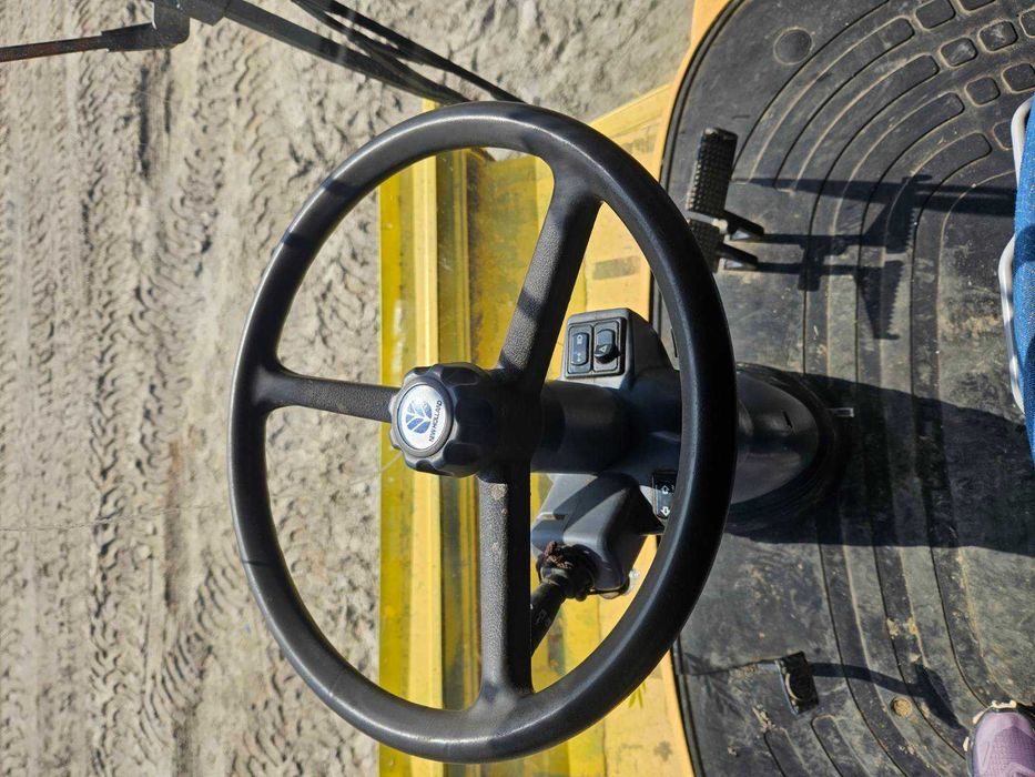 Комбайн зернозбиральний New Holland-CX8090