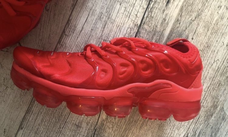 Nowe oryginalne sportowe buty Nike Vapormax Plus