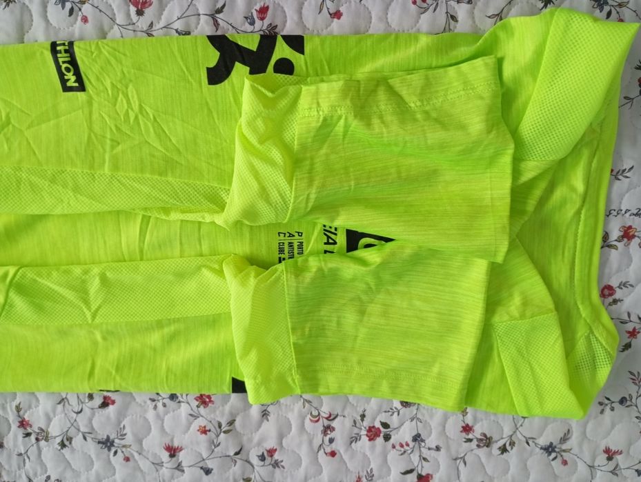 Camisola desportiva