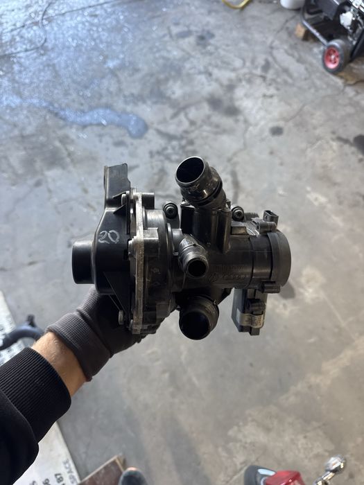 Помпа /Водяний насос VW Tiguan2 бензин