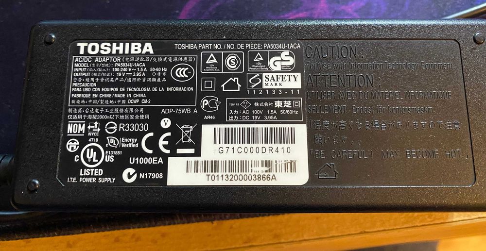 Carregador Toshiba 19V 3.95A