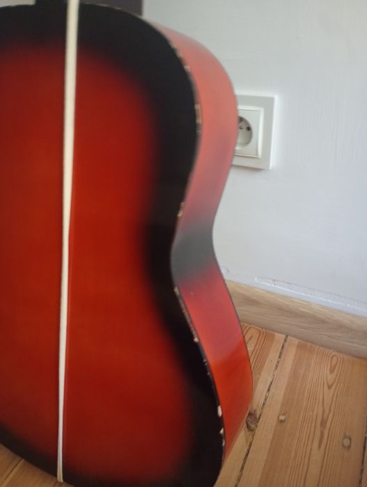 Gitara akustyczna