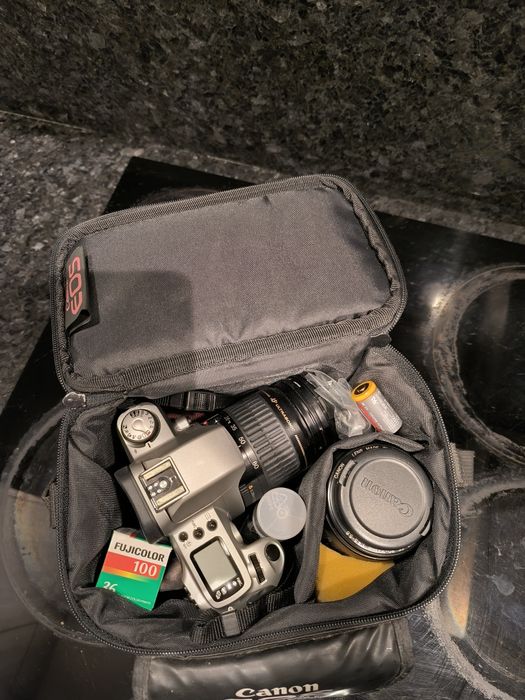 Máquina fotográfica Canon EOS 500 N