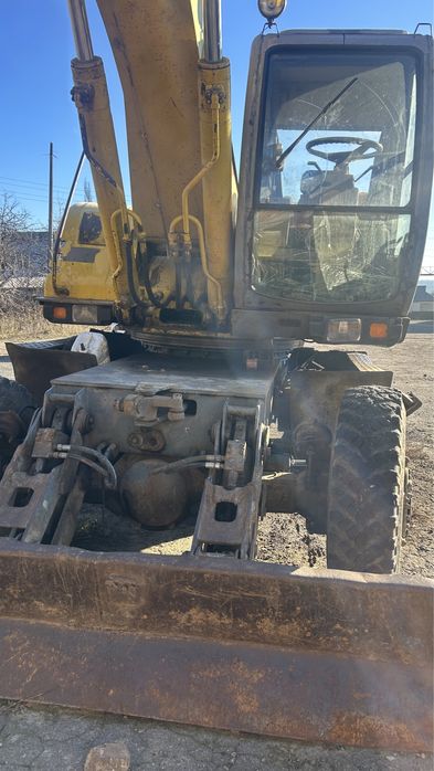 Екскаватор "Твэкс" ЕК-18