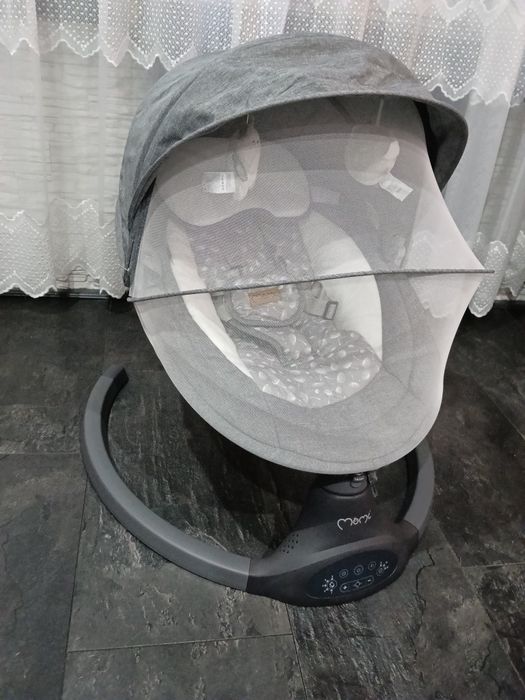 Nowy bujaczek elektryczny momi kanani