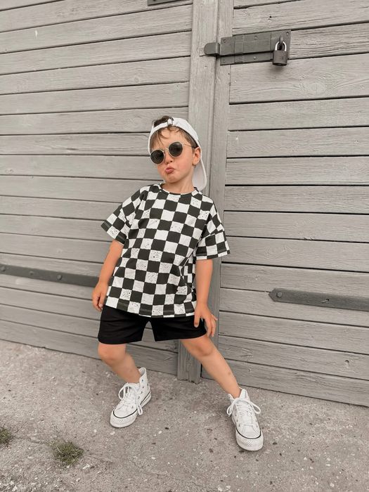 Cacko Kids komplet zestaw bluzka oversize szachownica+spodenki 116 cm