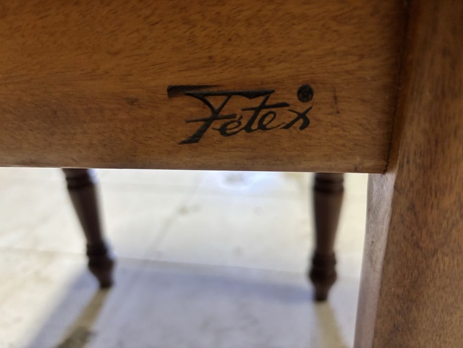 Conjunto de Cadeiras de Qualidade - Marca Fetex