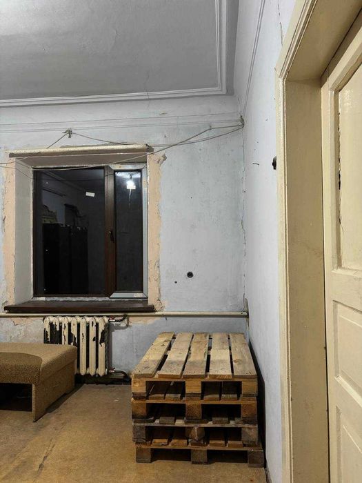 Продається 2 кімнатна квартира р -н Черьомушки без ремонта