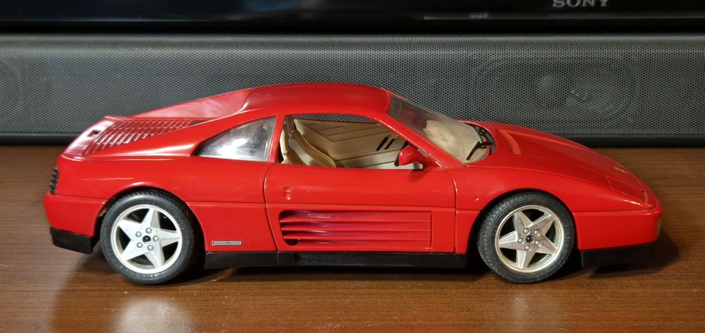 Ferrari 348 TB - Bburago, skala 1:18