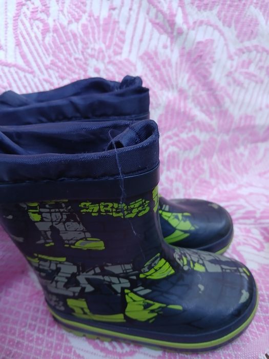 Дитяче взуття, зимове взуття