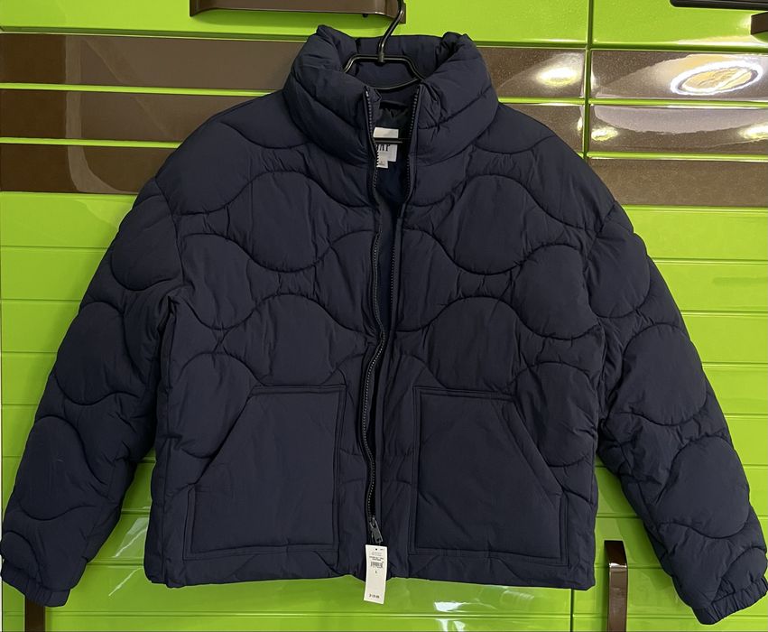 Куртка жіноча GAP р.L