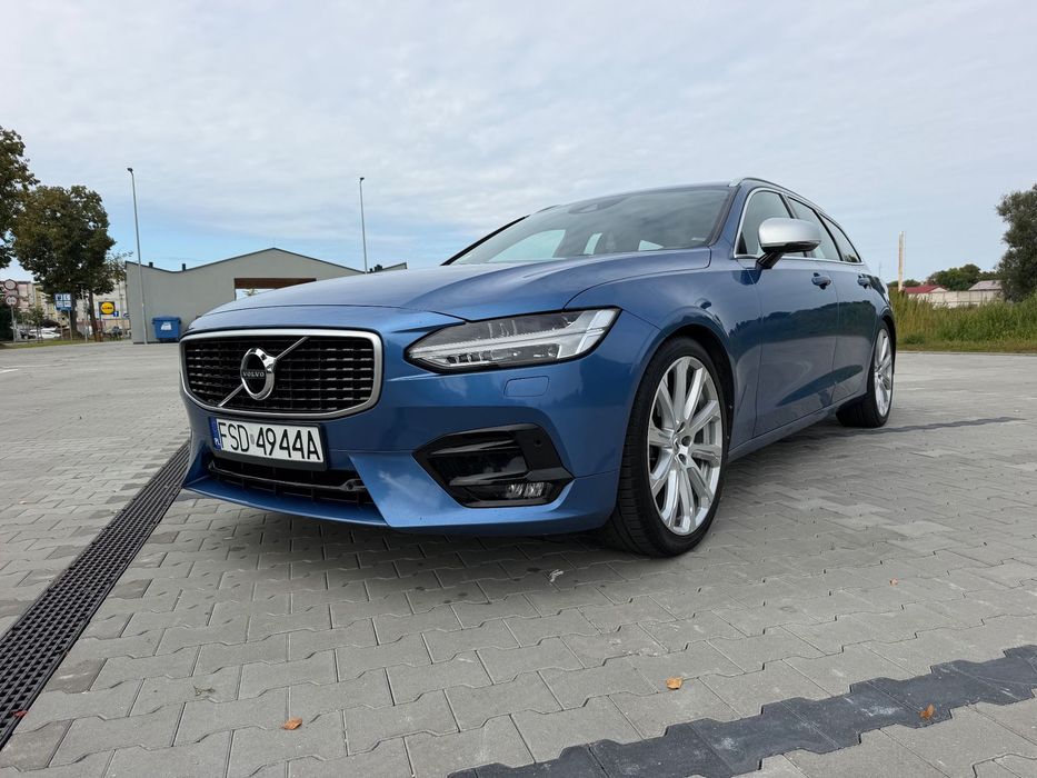 Volvo V90