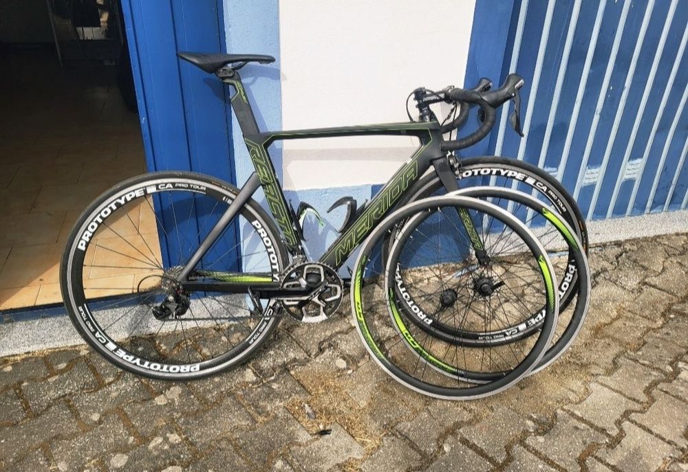 Bicicleta estrada Merida 4000 reacto  Carbono  1000€ FIXOS