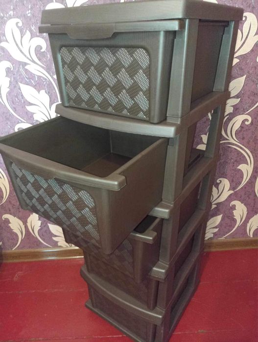 Комод пластиковий