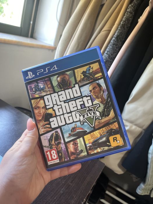 PlayStation 4 Slim + Controle Original + Jogo GTA 5