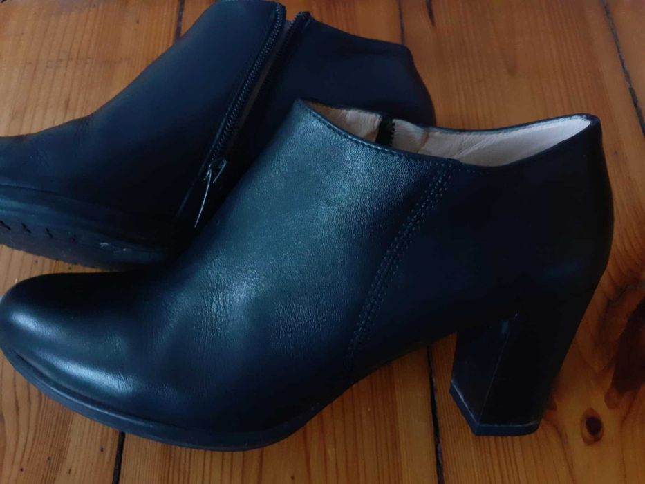 Buty botki Wojas skóra czarne 37/38