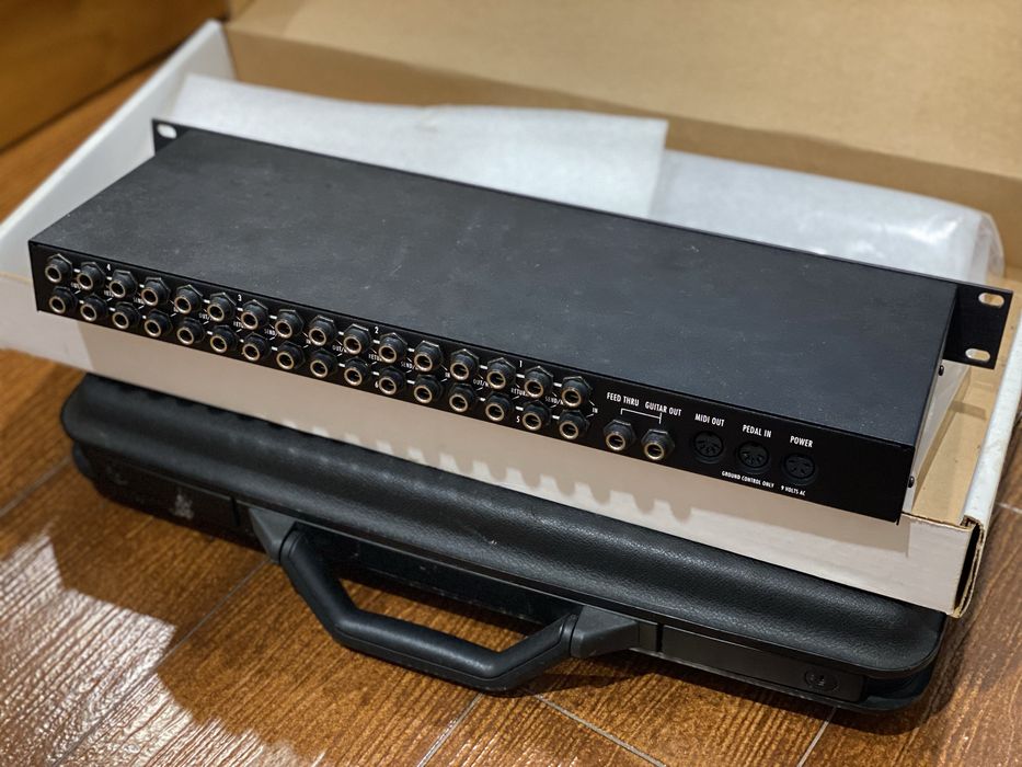 Controlador Guitarra Voodoo Lab GCX + Pedaleira