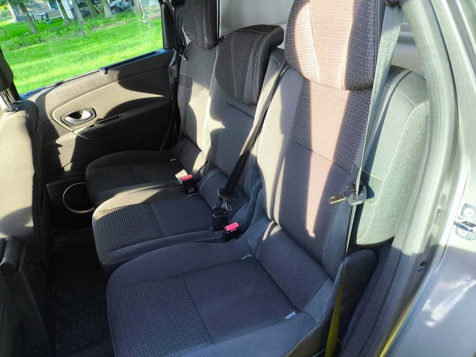 Renault Scenic III 2009 - uszkodzony