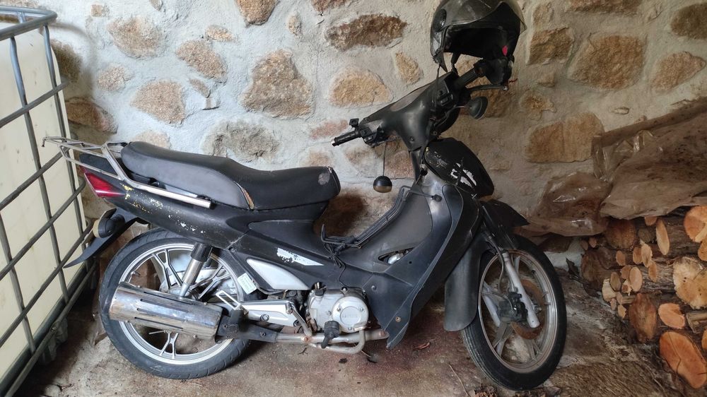 Mota escavada keeway partner 110