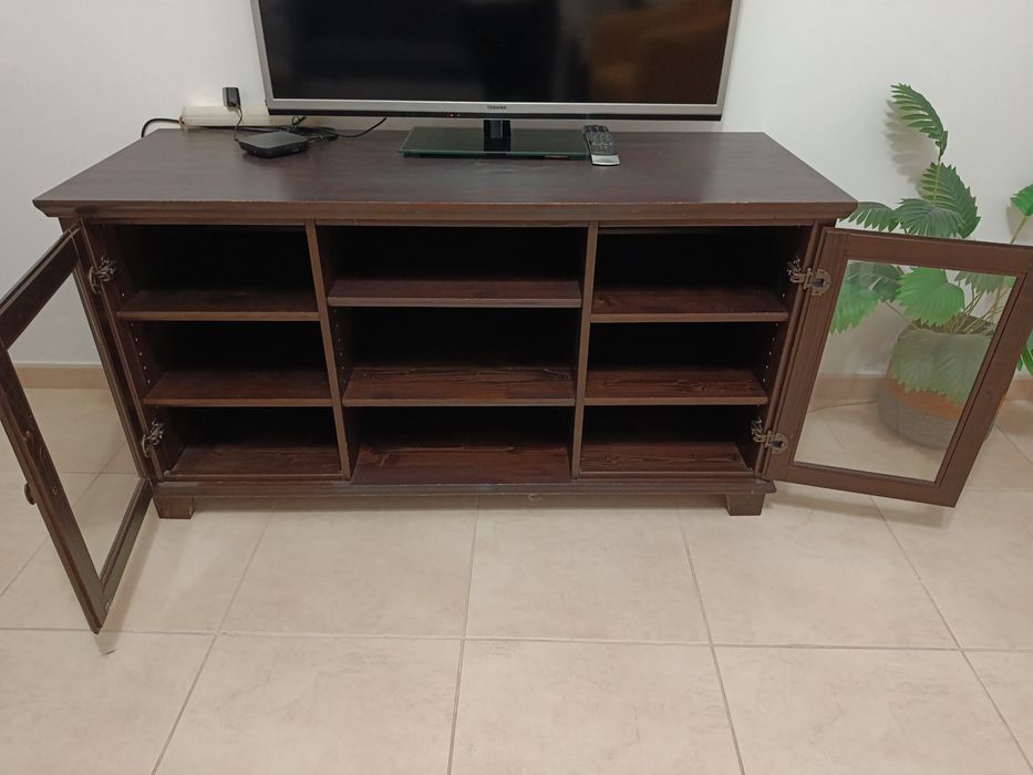 Móvel TV e aparador do IKEA, usado