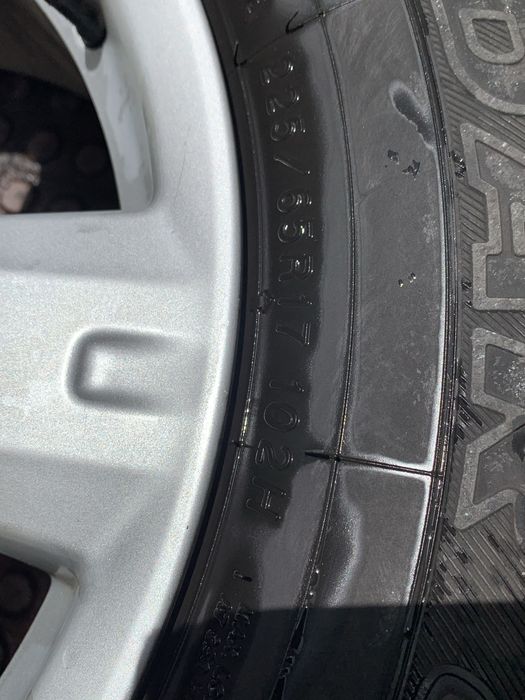 Pneus Com jantes Toyota