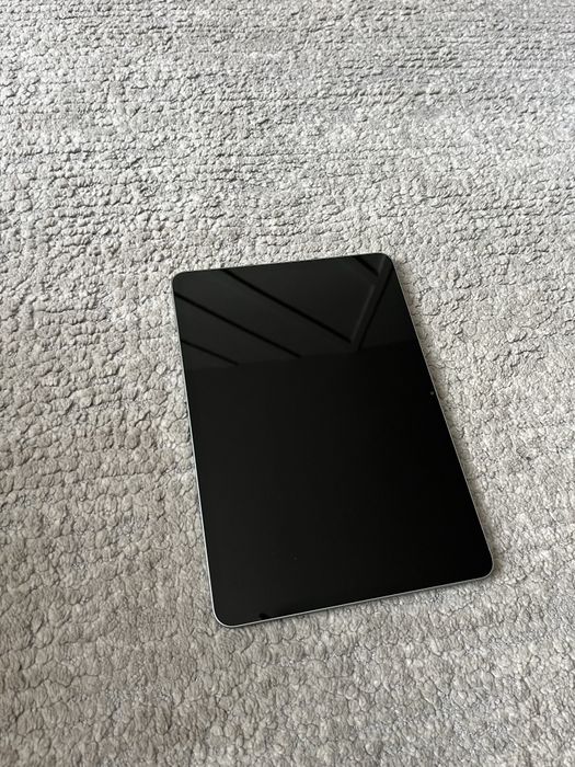Xiaomi Pad 7 z magnetycznym etui