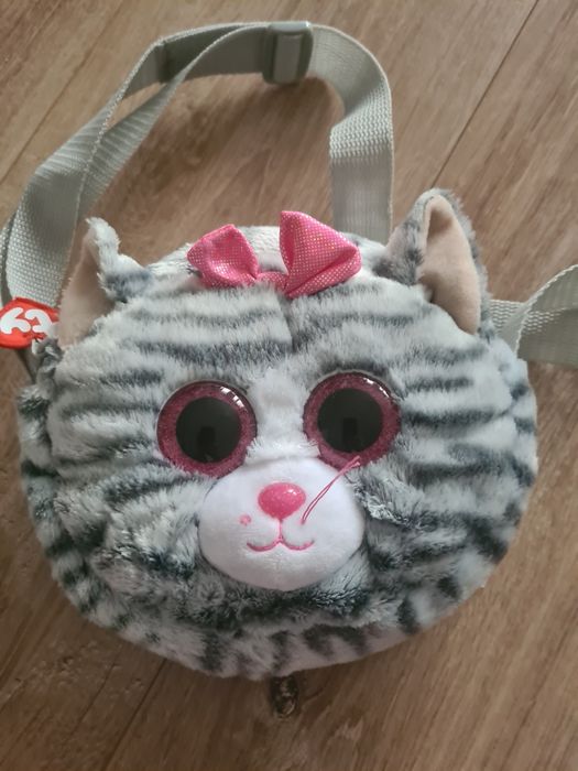 Torebka kotek, błyszczące oczka