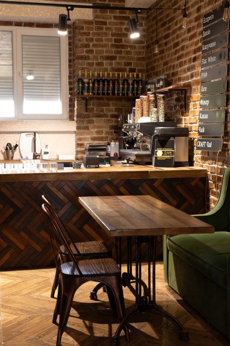 Спальне місце у хостелі у центрі міста