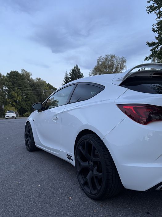 Astra OPC | 320 KM | Manual | Kuty |