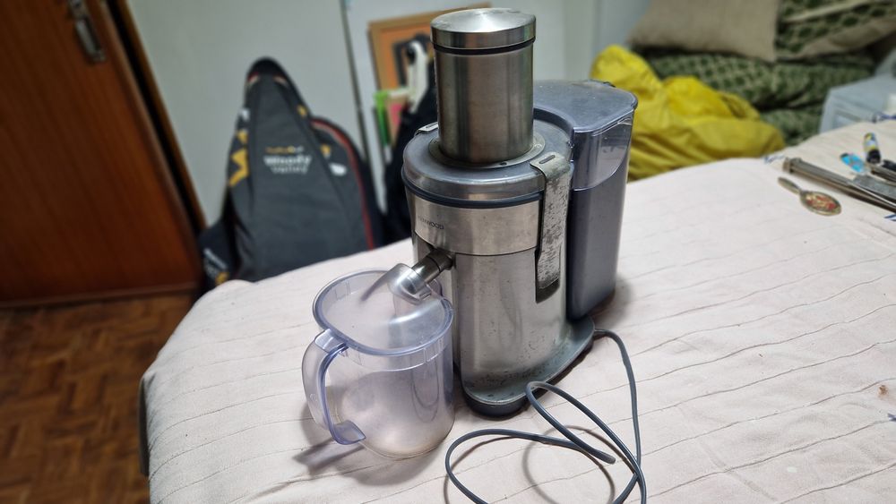 Maquina de sumos centrifugadora Keenwood