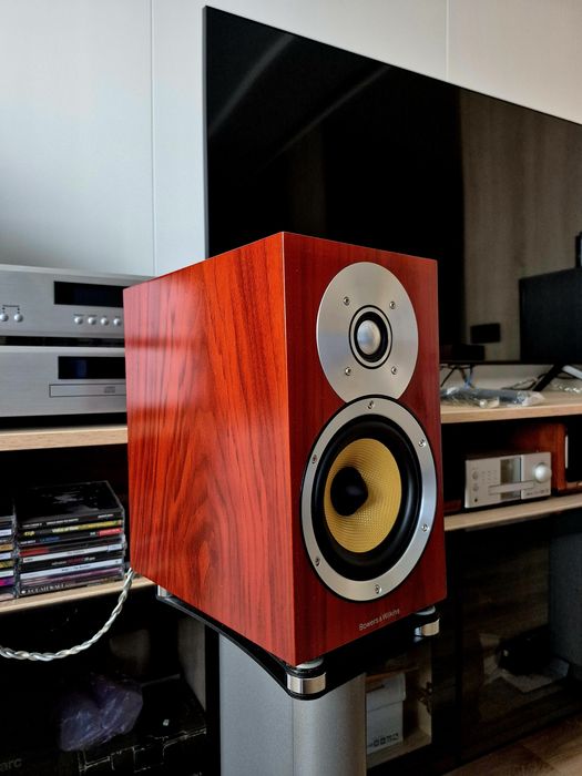 Британська акустика  Bowers  & Wilkins  606 , B&W  CM1 ( England  , B&W)