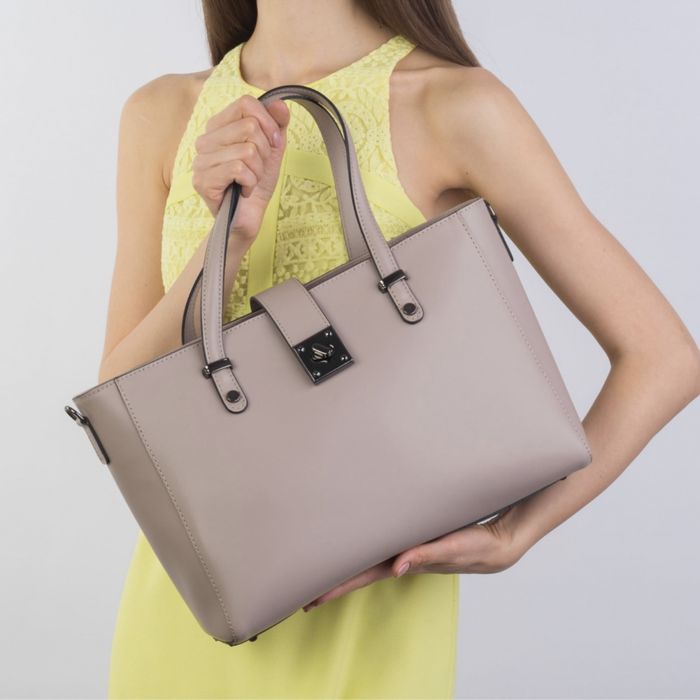 Сумка деловая кожаная Шкіряна сумка жіноча світла Кремова сумка Пудра