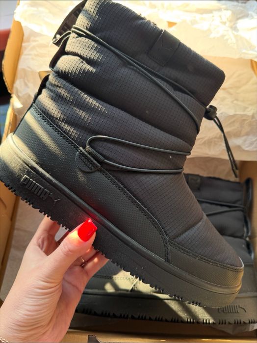 Зимове жіноче взуття від Puma