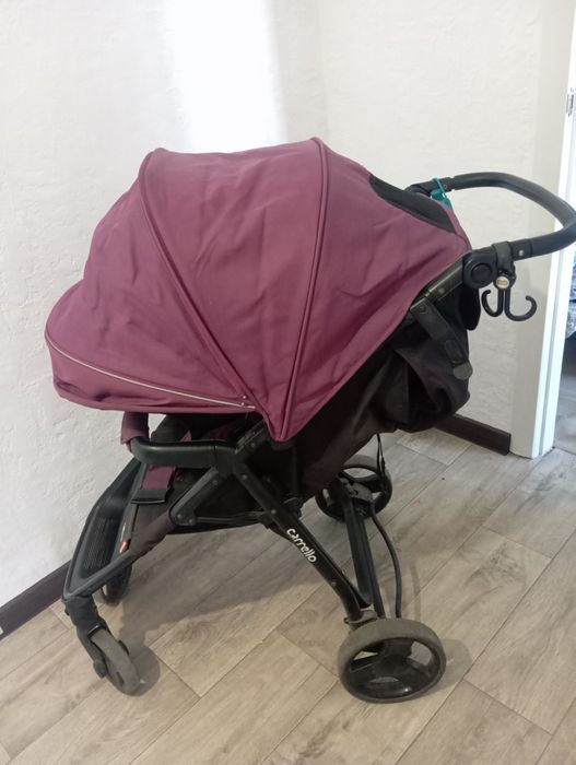 Прогулянкова коляска