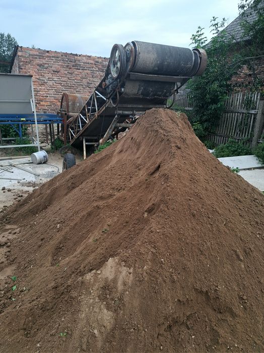 Ziemia ogrodowa siana