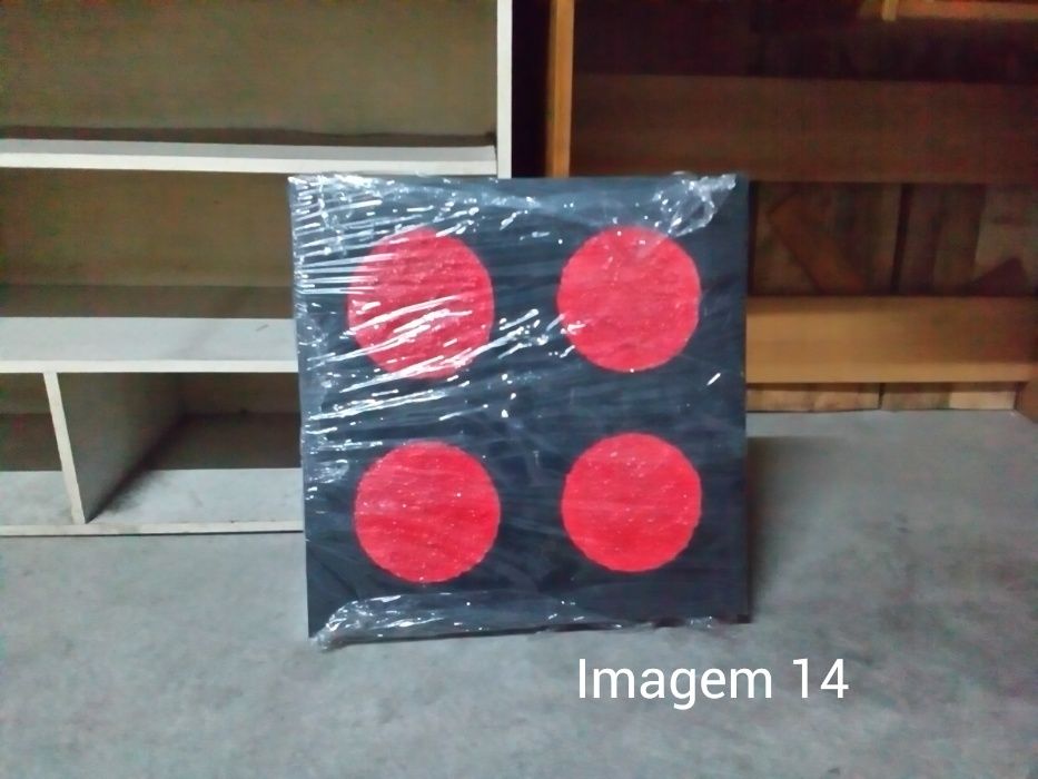 Vários artigos de decoração e iluminação