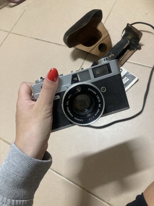 Canon QL17 camera