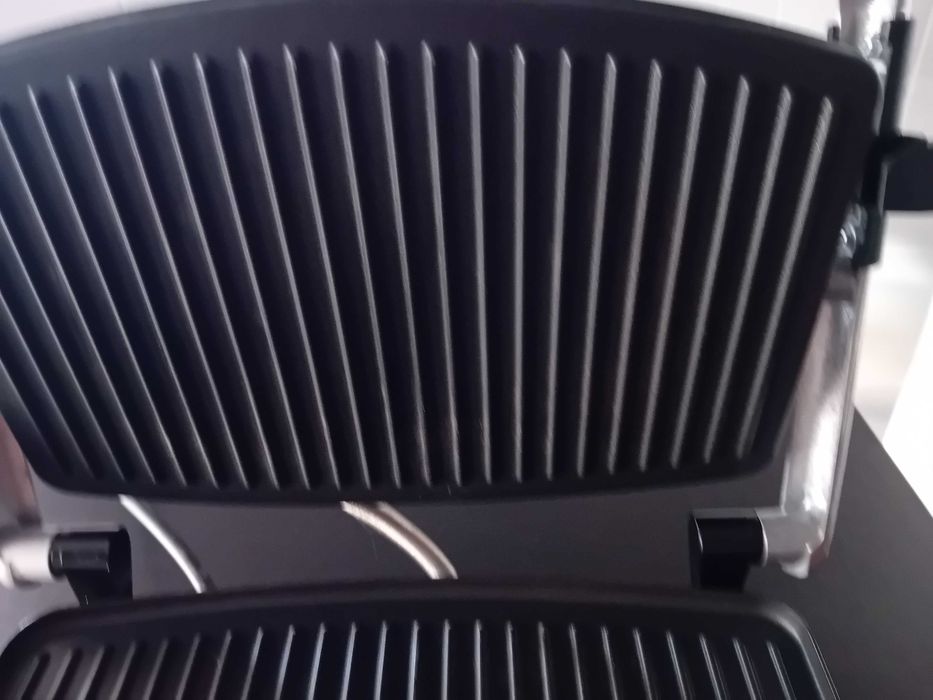 Sanduicheira Ariete 1911 – 1000W (Toast & Grill)