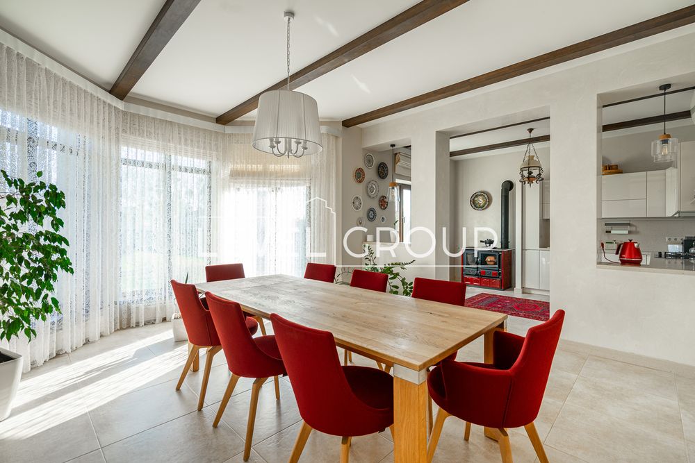 Vip!  Продаж будинку, c.Зазим'є , 315 кв.м з дизайнерським ремонтом