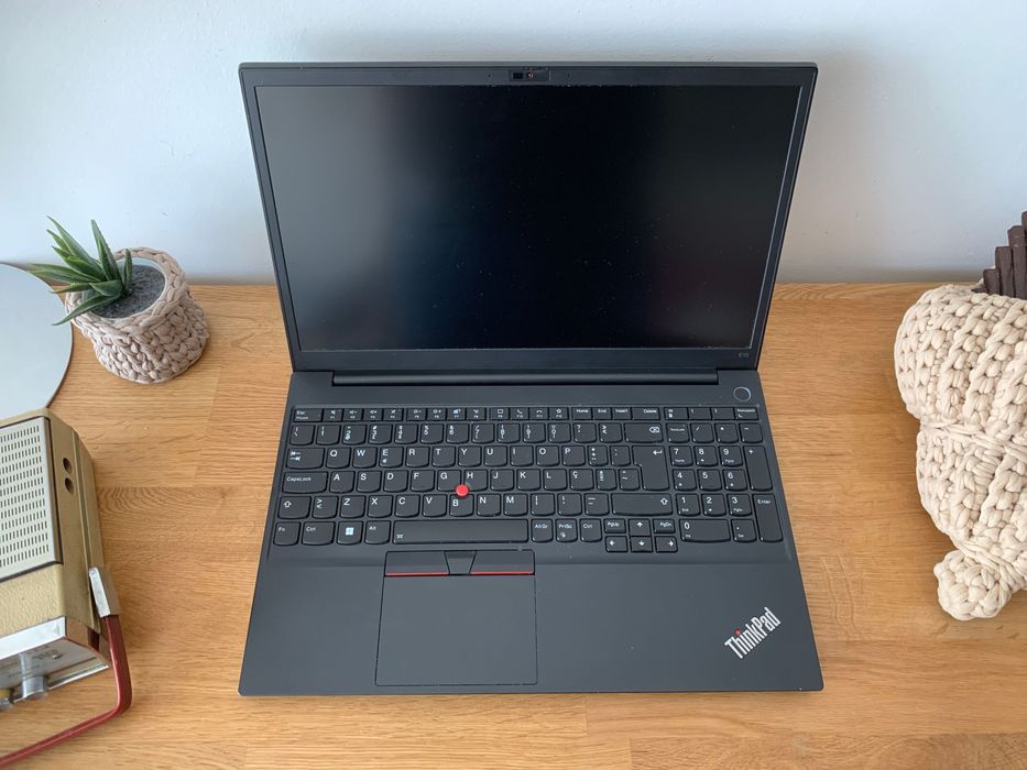 Lenovo ThinkPad E15 Gen 4 – Professional Laptop (Refurbished)64551828004099120