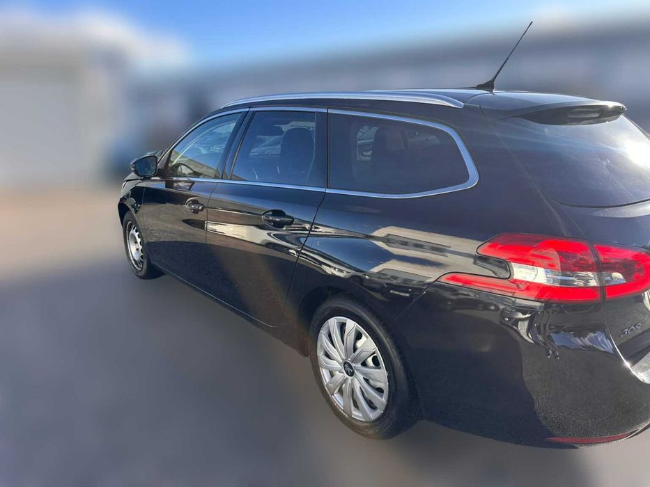 Peugeot 308 II SW 1.5 BlueHDi de 2018 Salvado