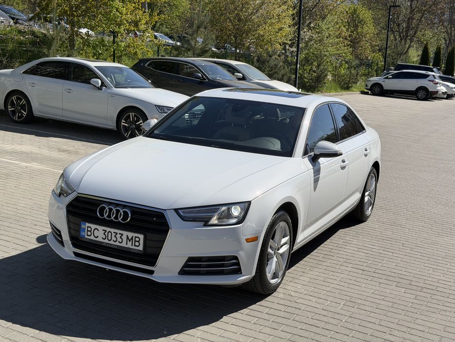 Ауді А4 2017 рік 2.0 бензин автомат