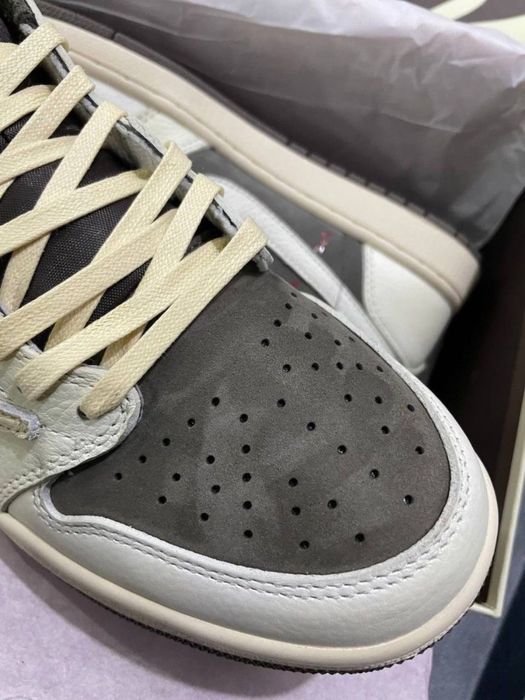 36/45 Jordan 1 Low x Travis Scott (in box)