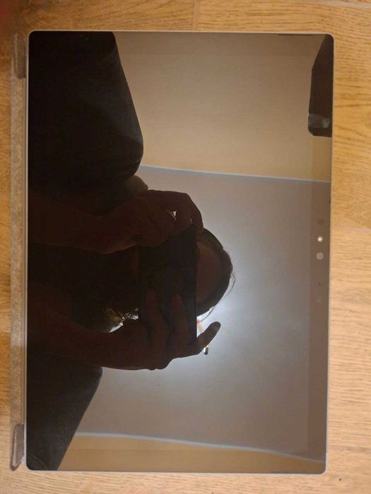 Microsoft Surface Pro 4. i7-6650U 16gb ram.