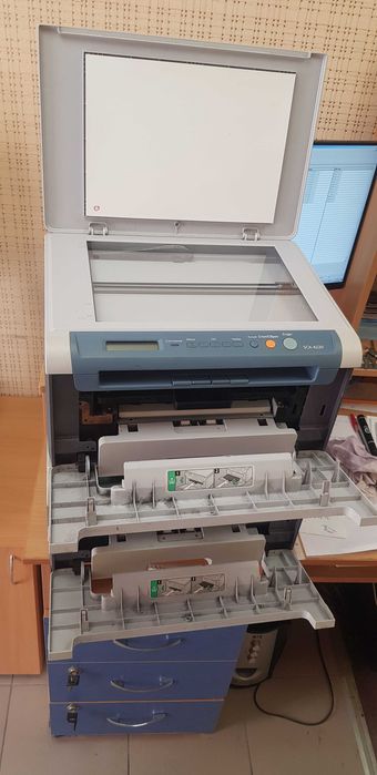 МНогофунциональное устройство Samsung SCX-4200